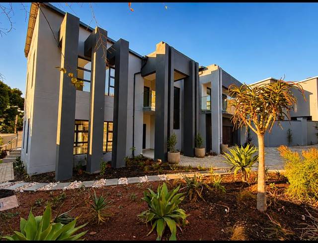 4 BEDROOM HOUSE FOR SALE IN FOREST TOWN